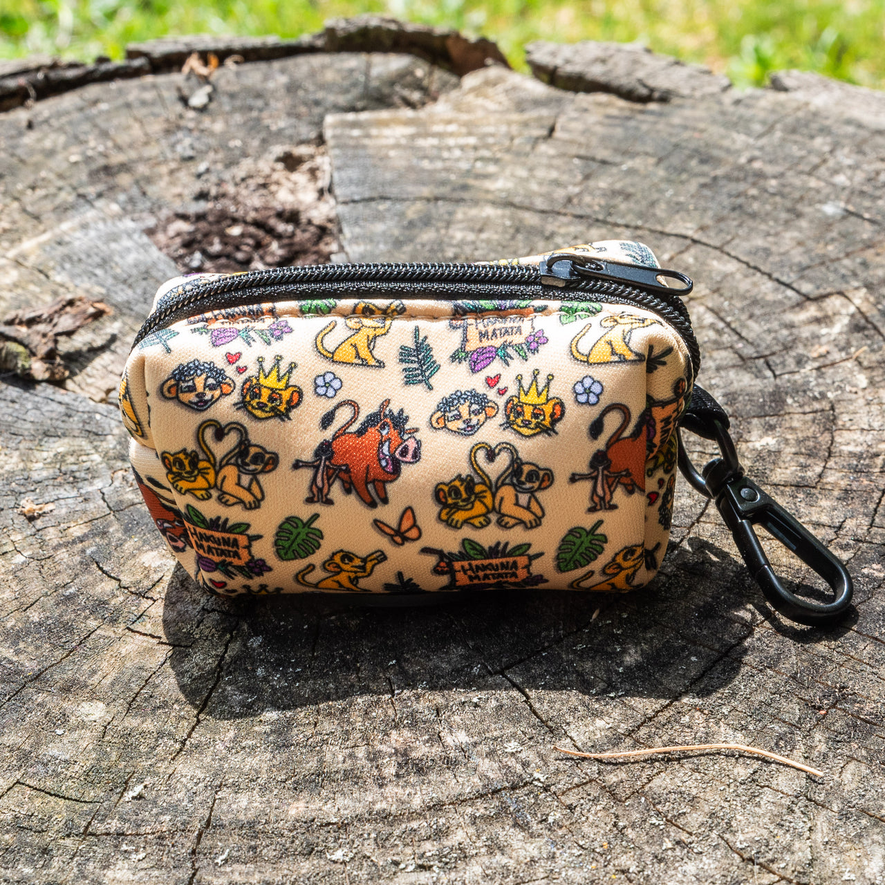 Distributeur de sacs à déjection “Hakuna Matata”